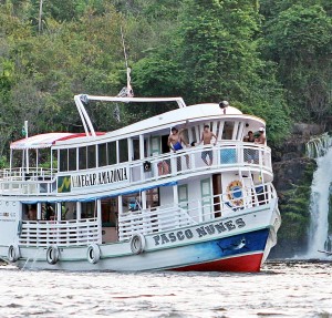 barco-amazonas